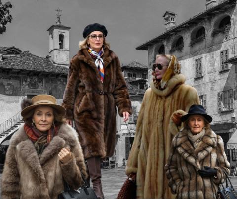 Szeles időben bundát viselő nők